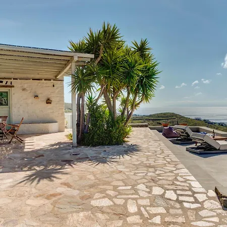 Megas Gialos Harmony بيت للعطل *